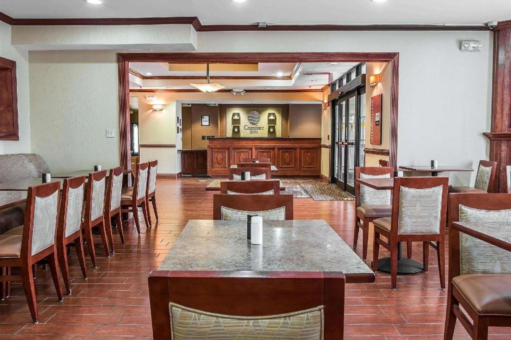 Comfort Inn & Suites University South Ann Arbor Ngoại thất bức ảnh