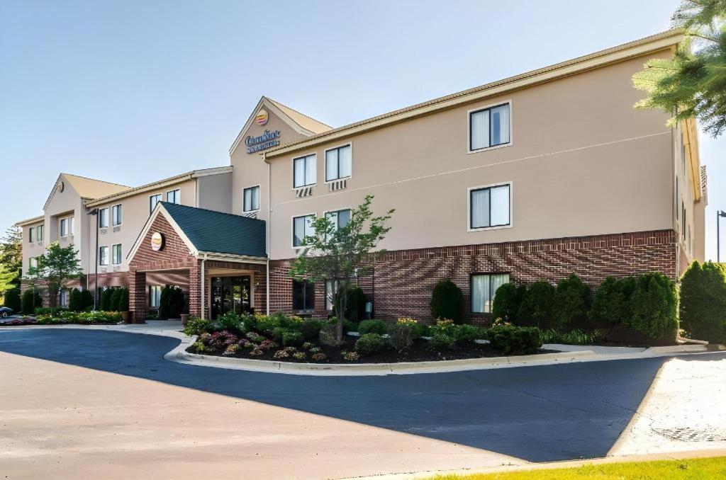 Comfort Inn & Suites University South Ann Arbor Ngoại thất bức ảnh